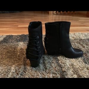 Size 7 fergalicious boots